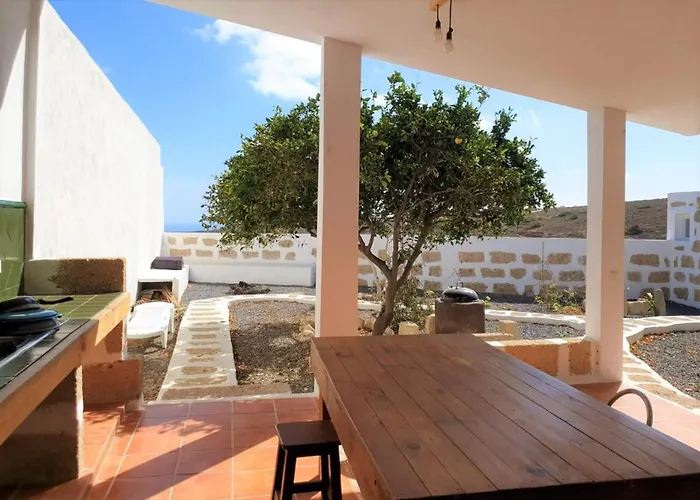 Apartament In Arico