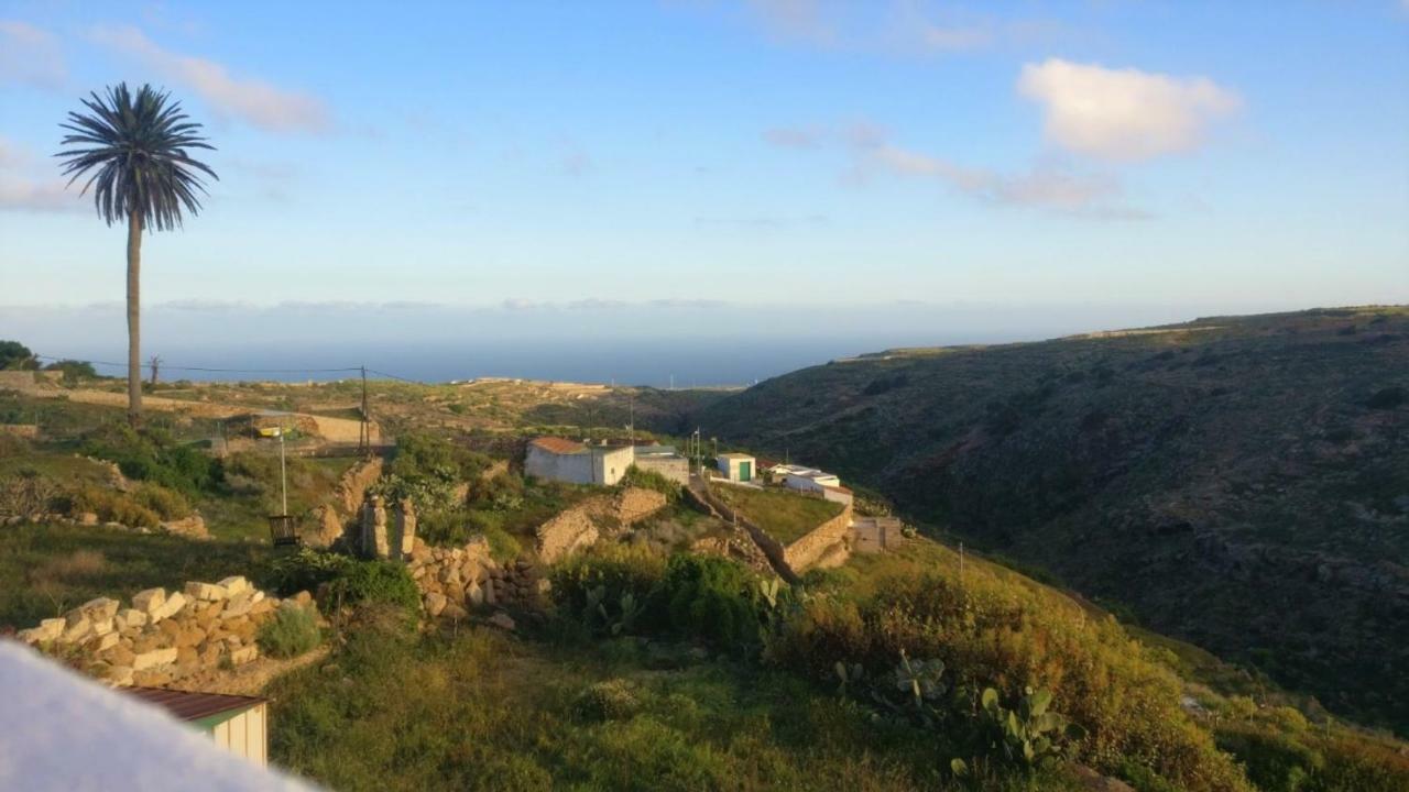 Apartment In Arico